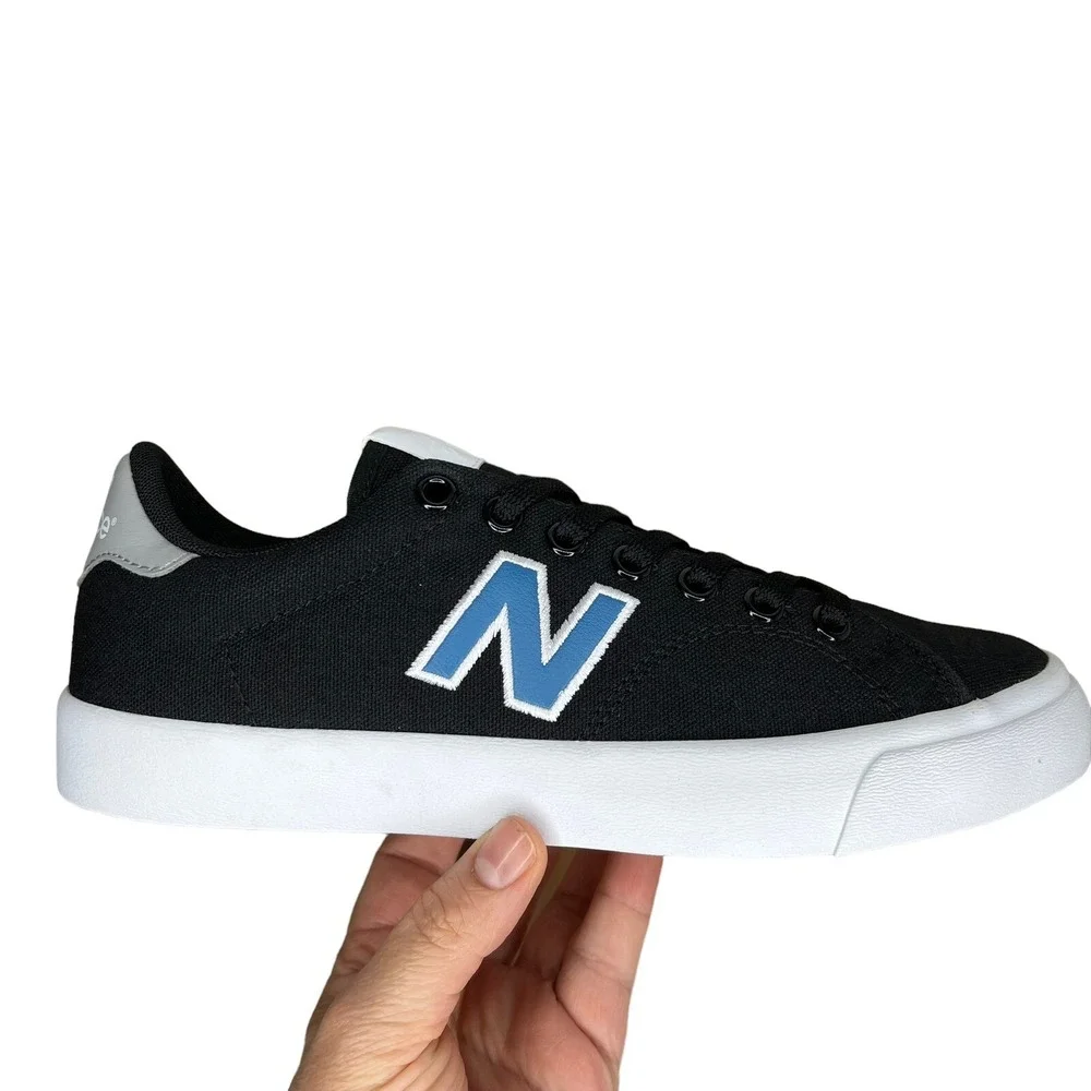 New Balance Youth Boys Girls Skate Sneakers Size 5.5 Black-Sky Blue Canvas Upper
